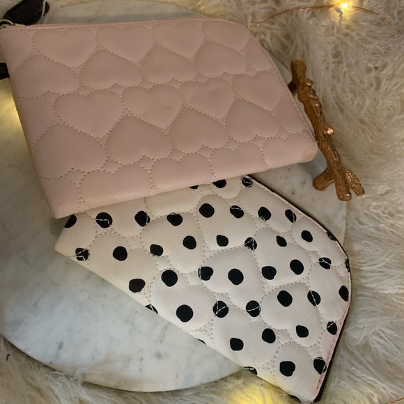 Betsey Johnson Flat Cosmetic Duo Heart Stitched - Picture 2 of 5